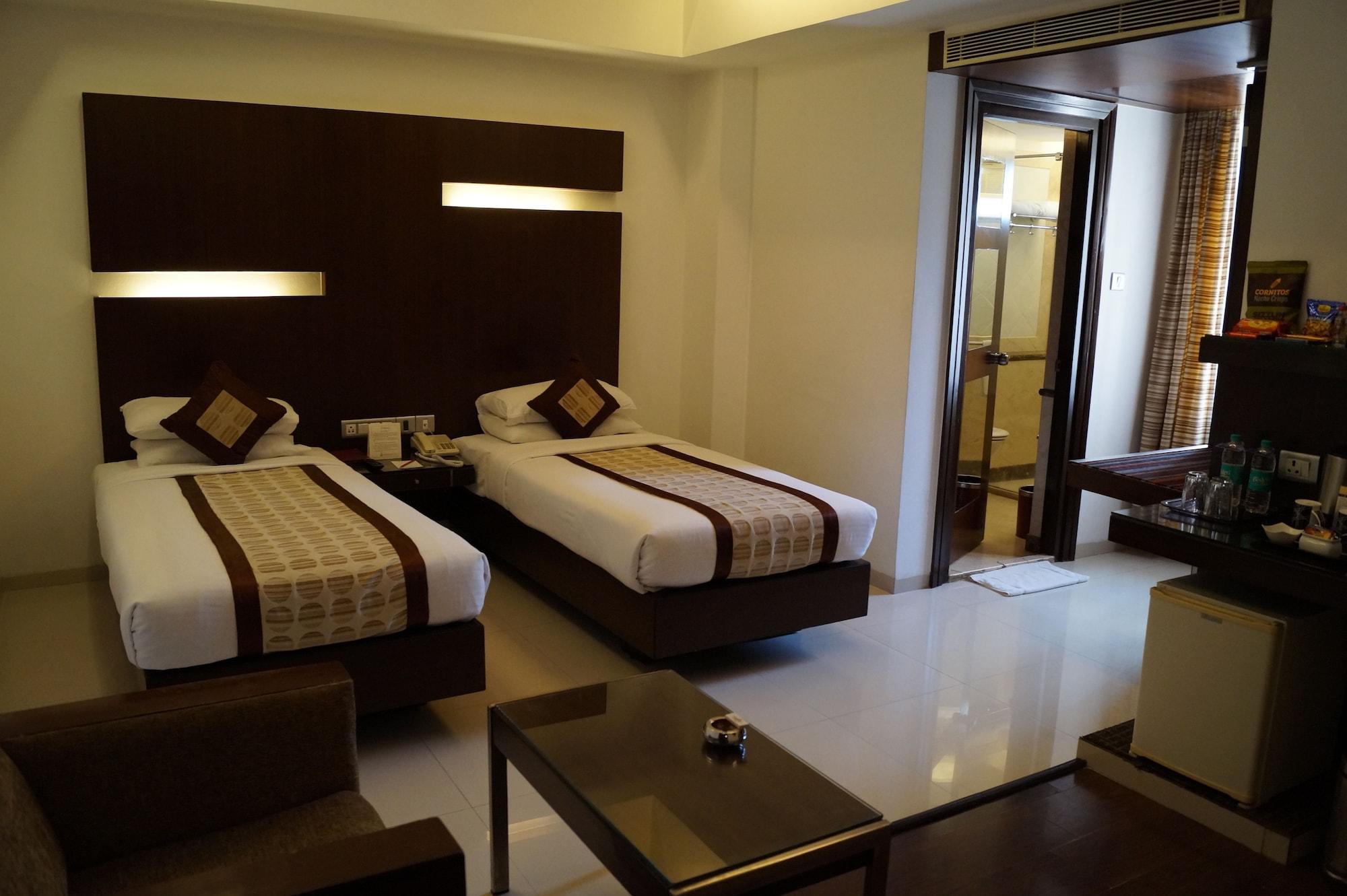 The President Hotel Bengaluru Zewnętrze zdjęcie