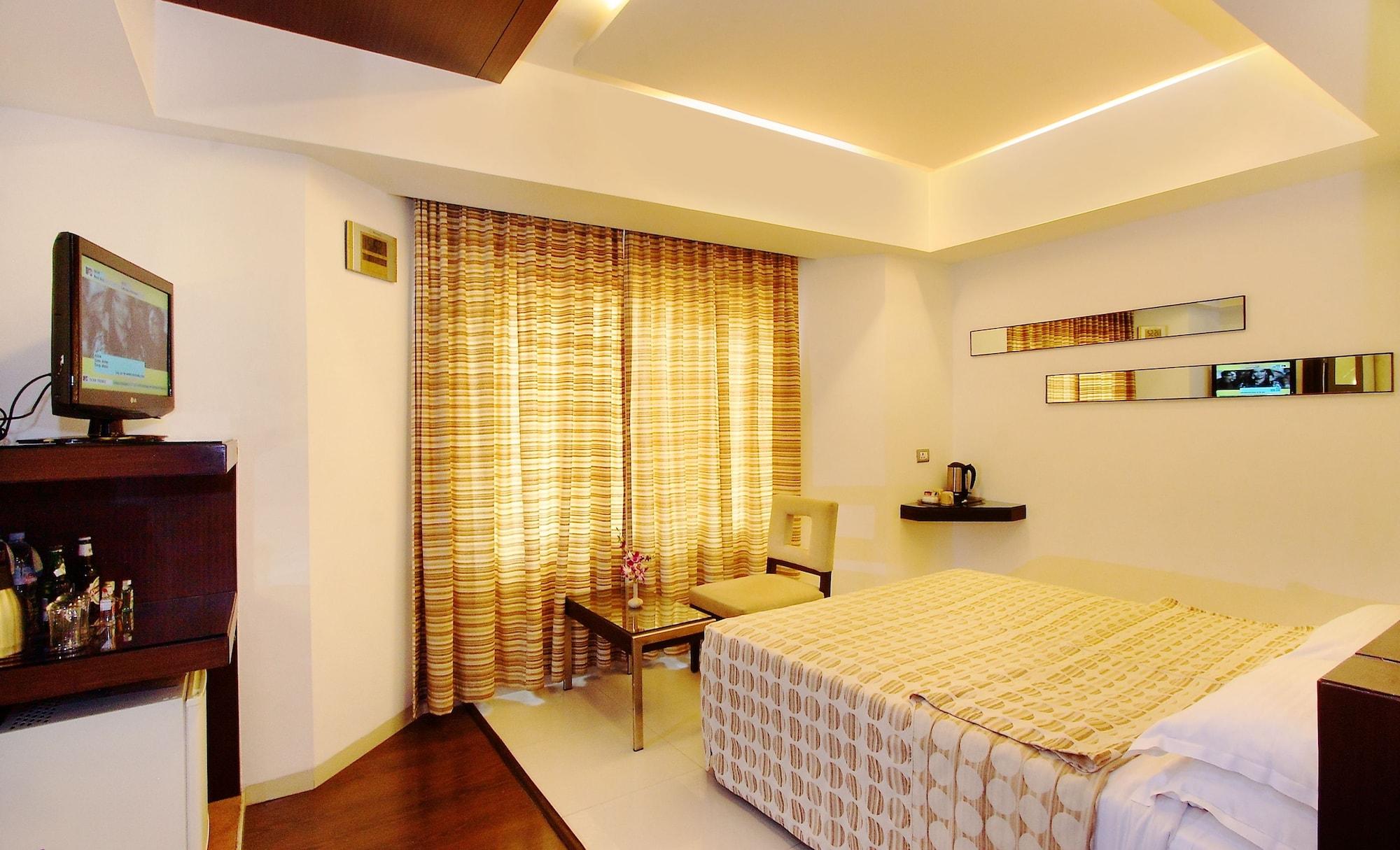 The President Hotel Bengaluru Zewnętrze zdjęcie