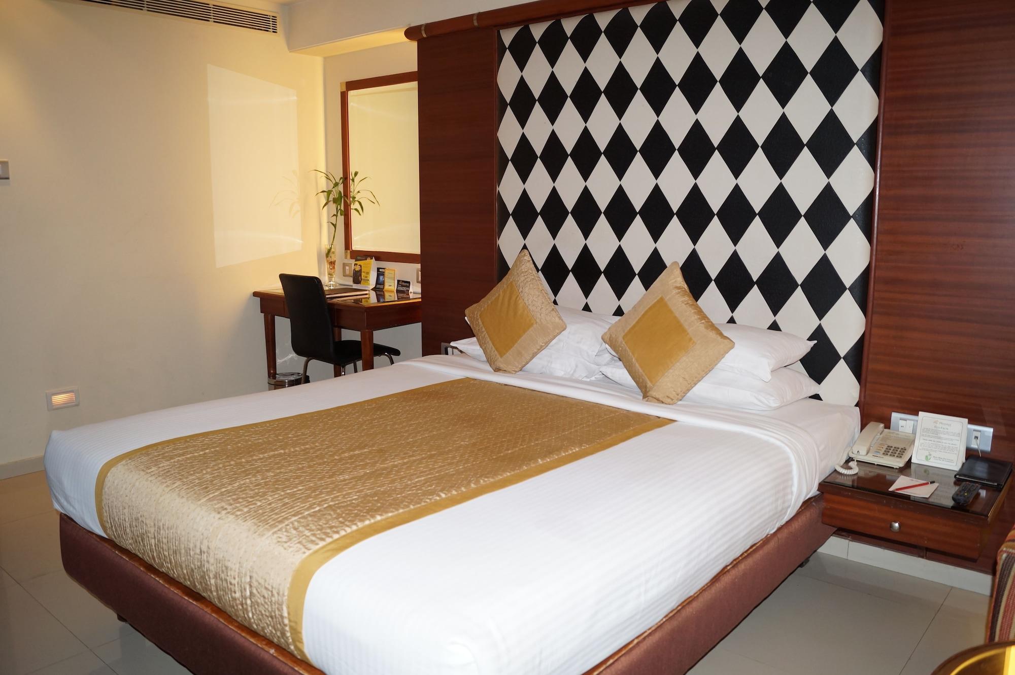 The President Hotel Bengaluru Zewnętrze zdjęcie