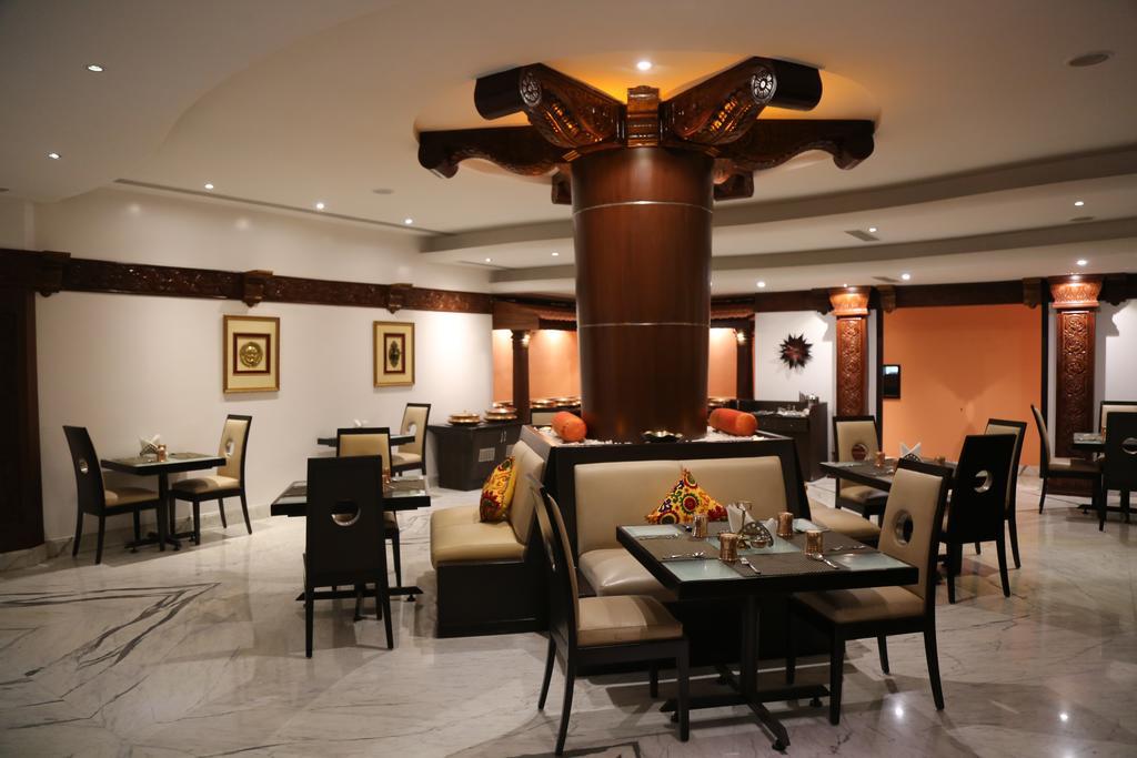 The President Hotel Bengaluru Zewnętrze zdjęcie